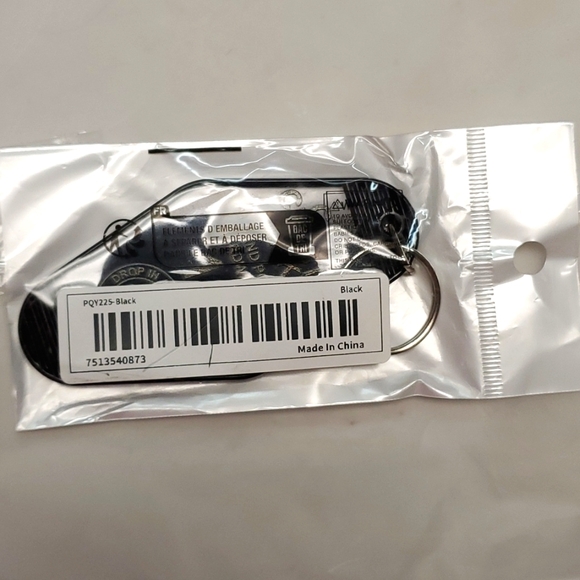 ❤️JASON VOORHEES FRIDAY THE 13th CAMP CRYSTAL LAKE HOTEL KEY KEYCHAIN NOVELTY - Picture 3 of 8